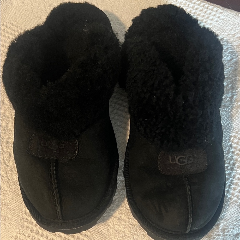 UGG Women’s Black Fuzzy Slippers